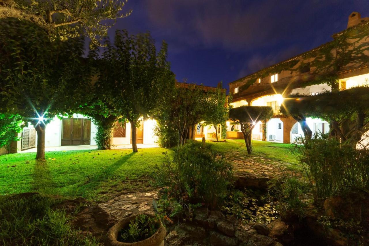 Residence La Rosa Loiri Porto San Paolo Exterior foto