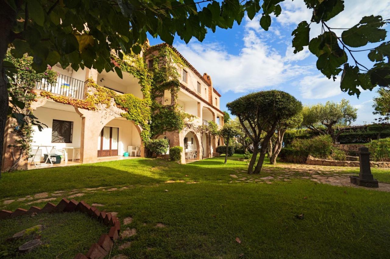 Residence La Rosa Loiri Porto San Paolo Exterior foto