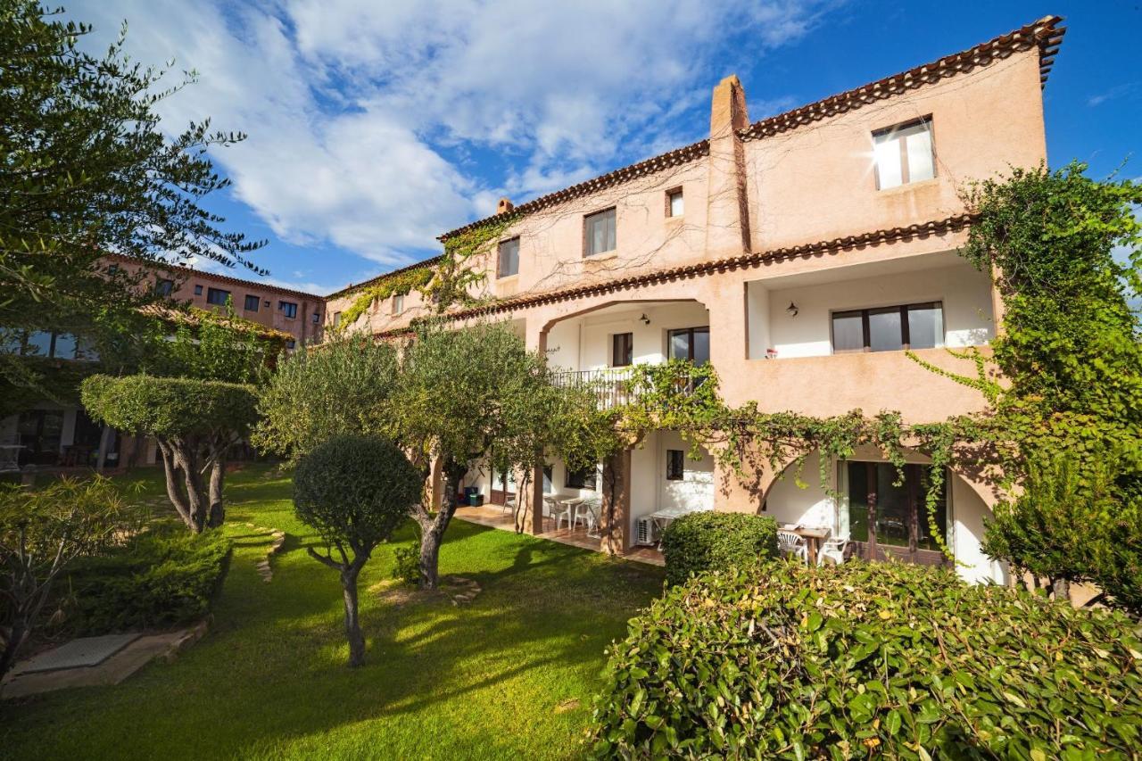 Residence La Rosa Loiri Porto San Paolo Exterior foto
