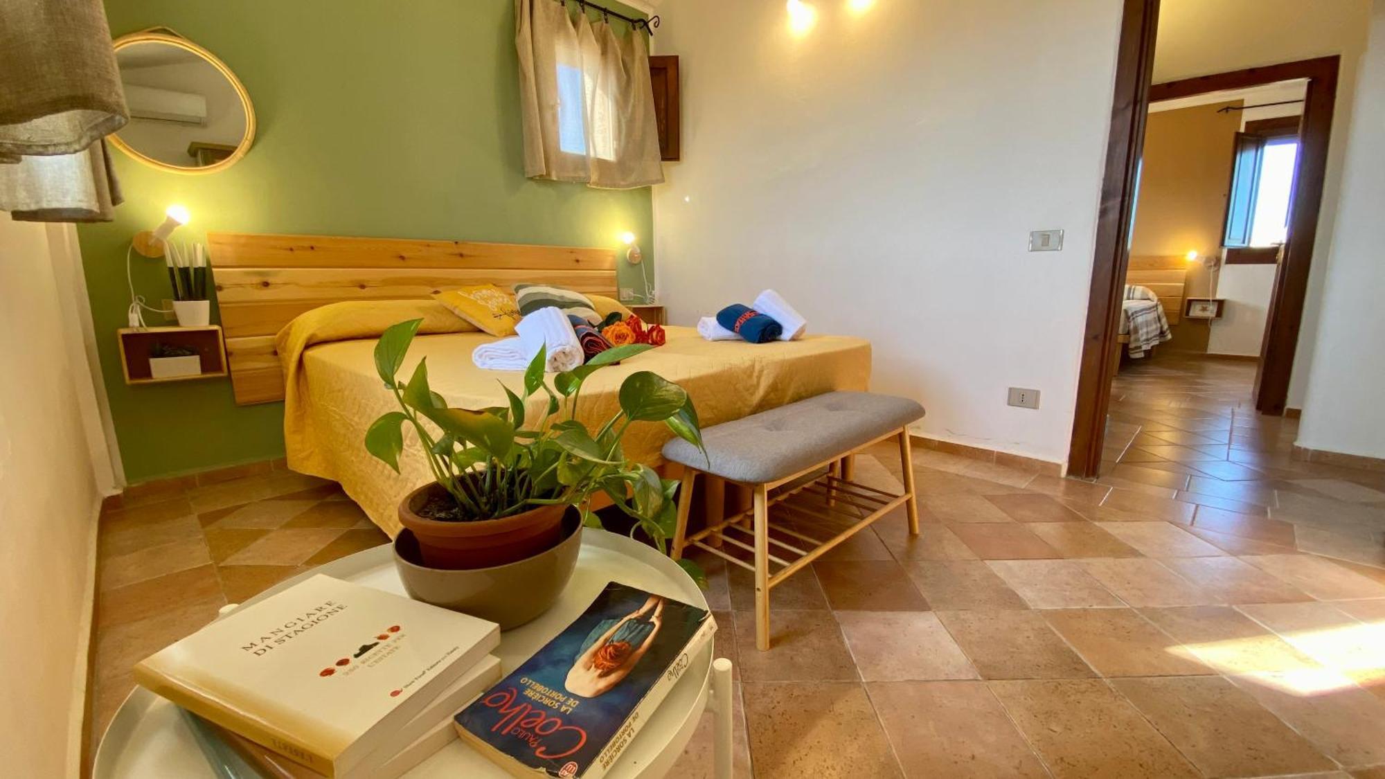 Residence La Rosa Loiri Porto San Paolo Exterior foto
